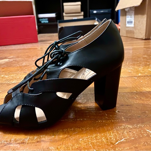 Chelsea Crew pumps - Picture 4 of 7